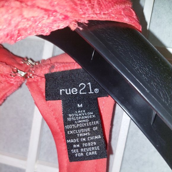 Lace Halter top Watermelon pink - Picture 7 of 8